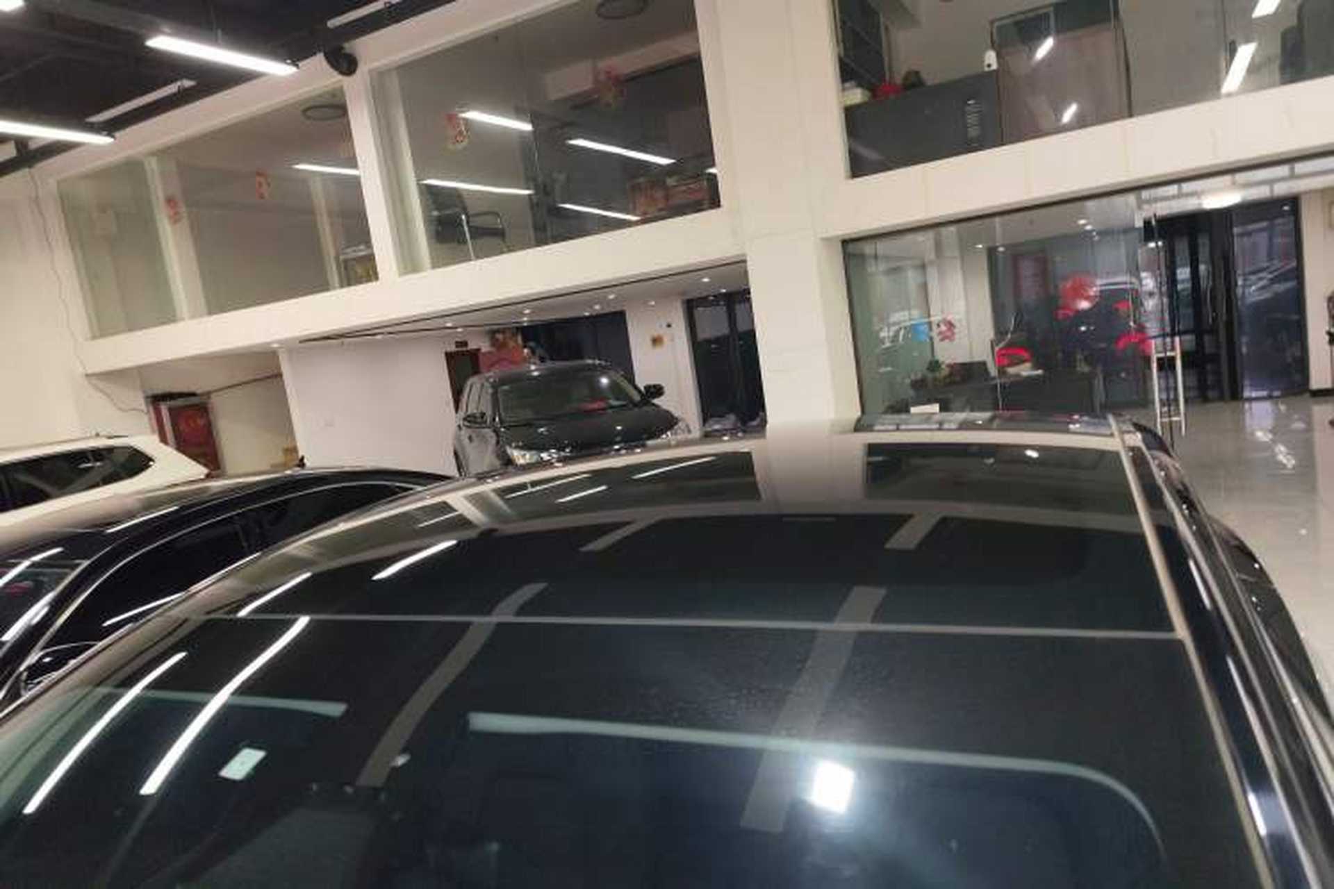 Used Tesla Model Y 2021 Standard Range Rear-Wheel Drive Version Roof