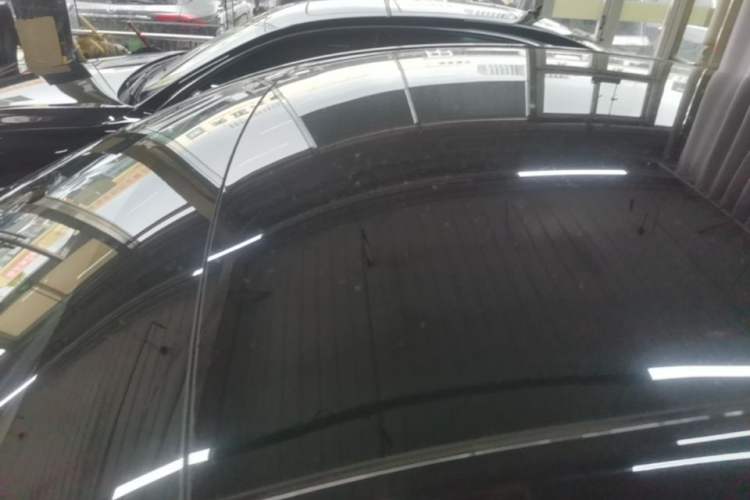 Used Tesla Model Y 2021 Long-Range All-Wheel-Drive Version Roof