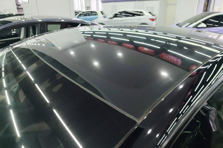 Used Tesla Model Y 2021 Standard Range Rear-Wheel Drive Version Roof