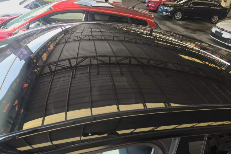 Used Tesla Model Y 2021 Standard Range Rear-Wheel Drive Version Roof