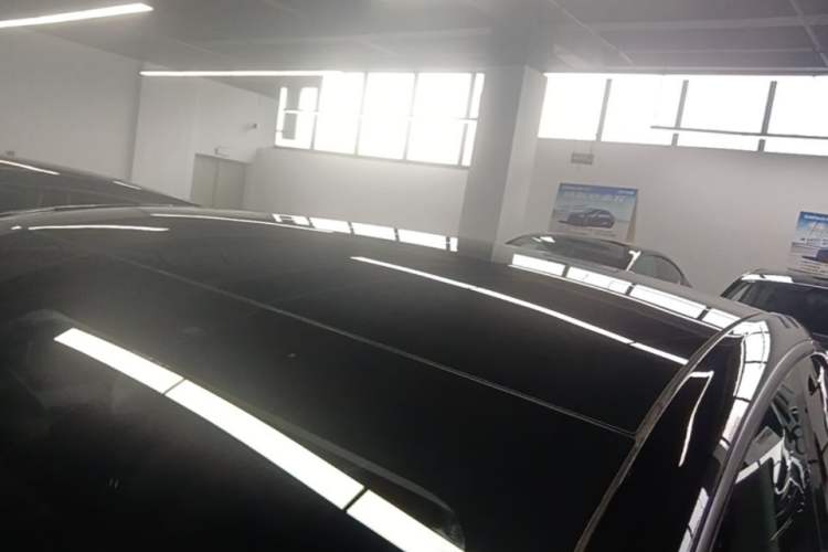 Used Tesla Model Y 2021 Standard Range Rear-Wheel Drive Version Roof