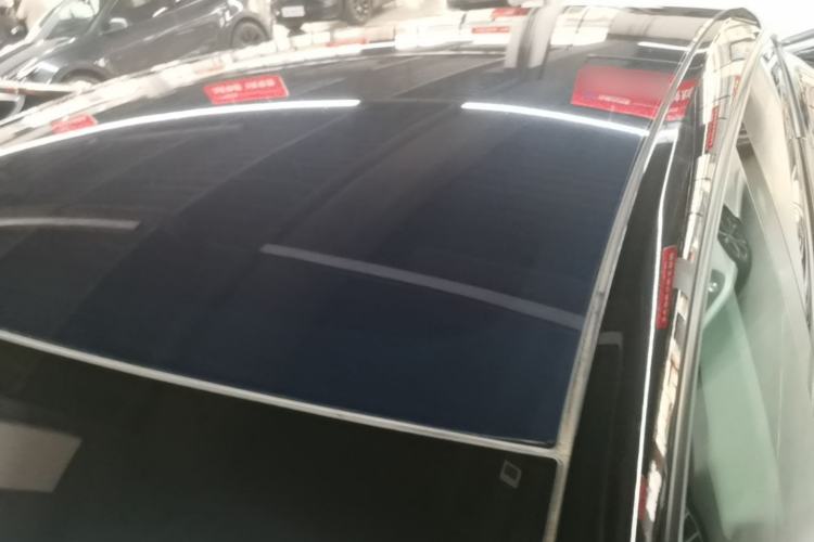Used Tesla Model Y 2021 Standard Range Rear-Wheel Drive Version Roof