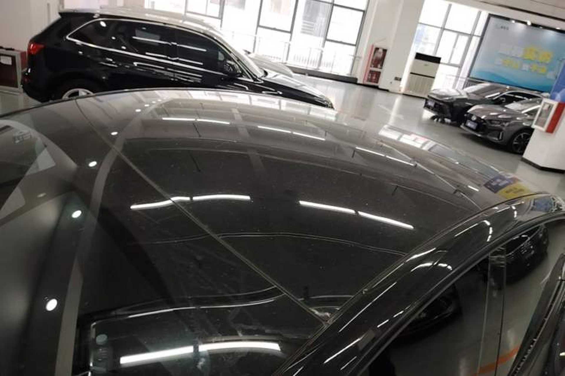 Used Tesla Model Y 2021 Standard Range Rear-Wheel Drive Version Roof