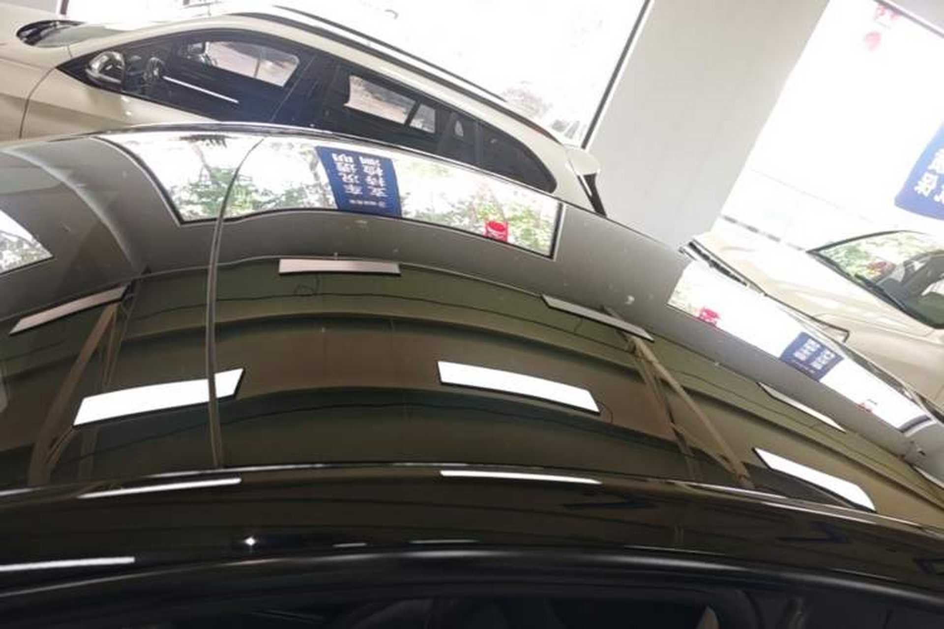 Used Tesla Model Y 2021 Standard Range Rear-Wheel Drive Version Roof