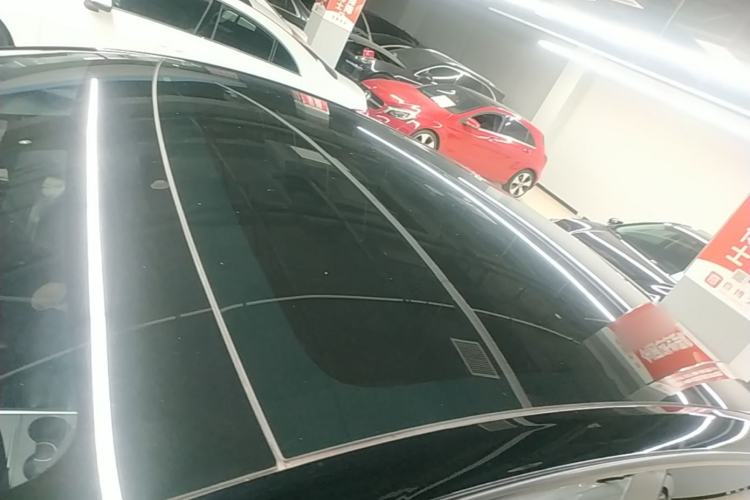 Used Tesla Model Y 2021 Standard Range Rear-Wheel Drive Version Roof