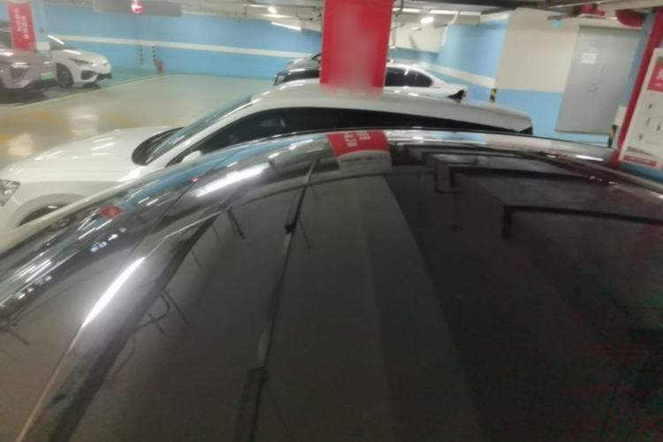 Used Tesla Model Y 2021 Long-Range All-Wheel-Drive Version Roof
