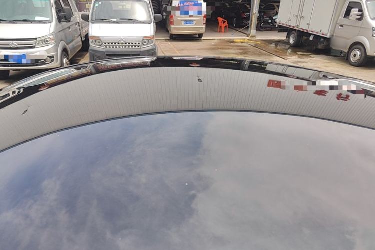 Used Tesla Model Y 2021 Standard Range Rear-Wheel Drive Version Roof