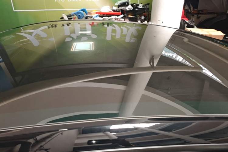 Used Tesla Model Y 2021 Long-Range All-Wheel-Drive Version Roof