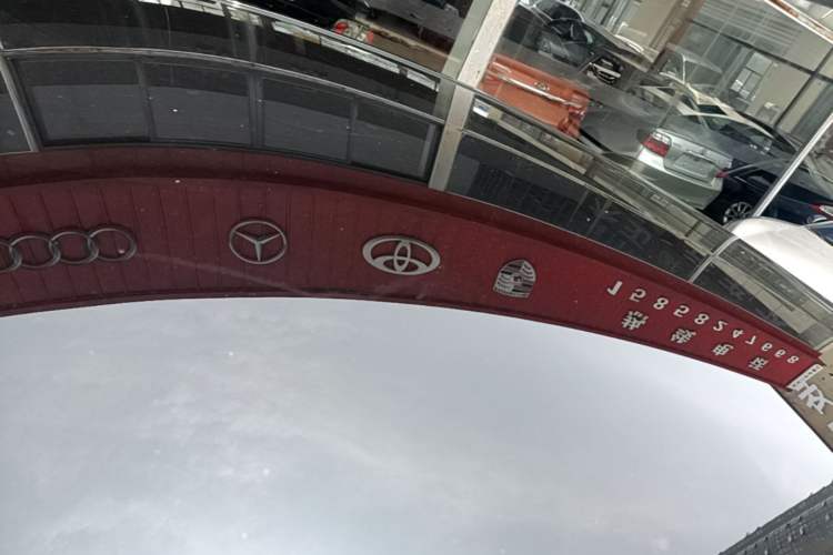Used Tesla Model Y 2021 Long-Range All-Wheel-Drive Version 3D7 Roof