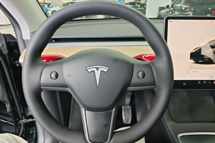 Used Tesla Model Y 2021 Revised Version 2 Long-Range All-Wheel-Drive Edition Steering Wheel