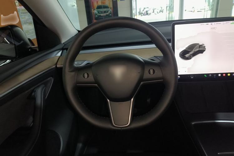 Used Tesla Model Y 2021 Long-Range All-Wheel-Drive Version Steering Wheel