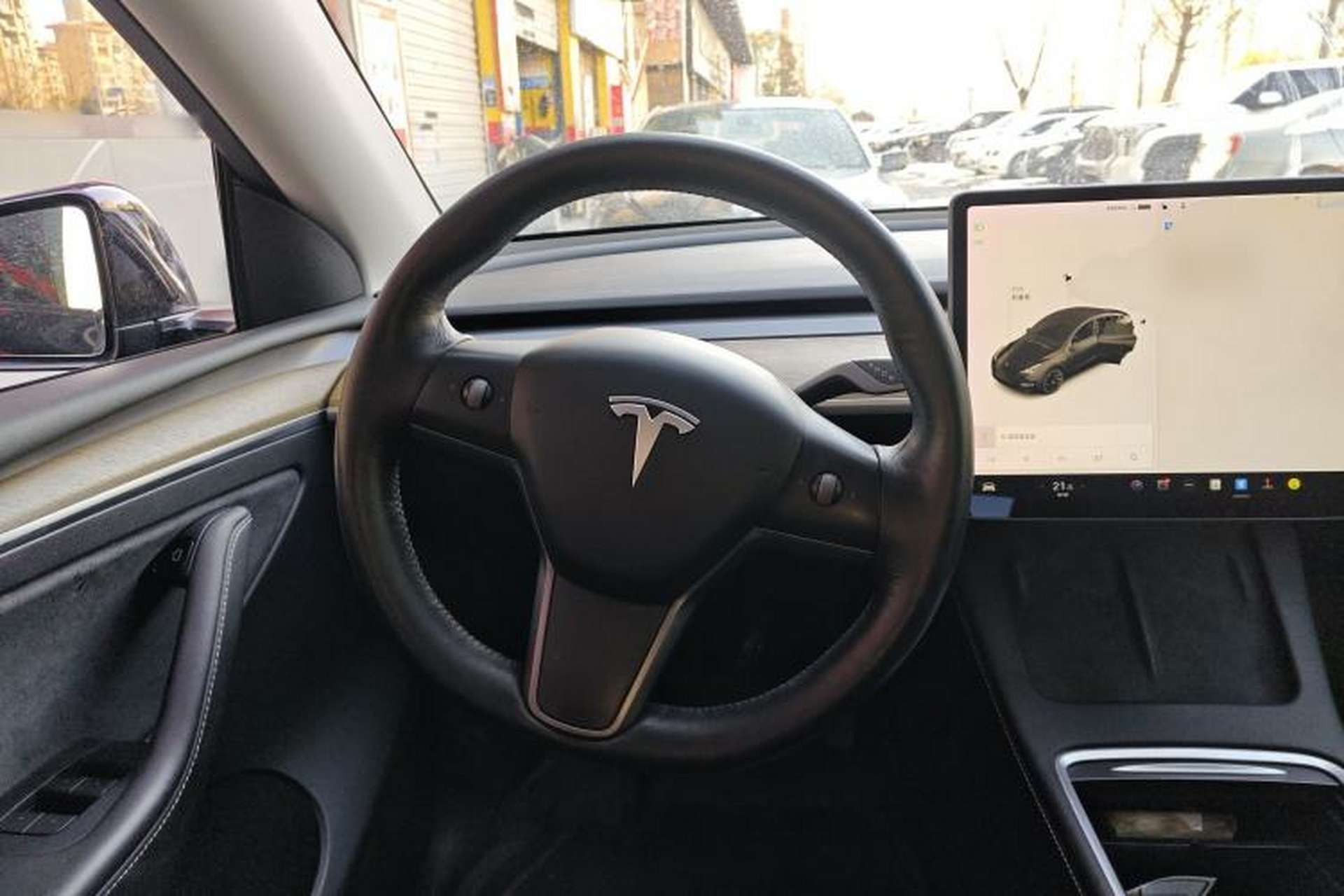 Used Tesla Model Y 2021 Long-Range All-Wheel-Drive Version Steering Wheel