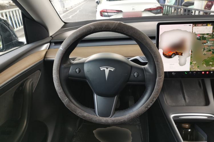 Used Tesla Model Y 2021 Standard Range Rear-Wheel Drive Version Steering Wheel