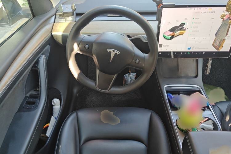 Used Tesla Model Y 2021 Standard Range Rear-Wheel Drive Version Steering Wheel