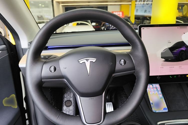Used Tesla Model Y 2021 Performance High-Performance All-Wheel-Drive Version Steering Wheel