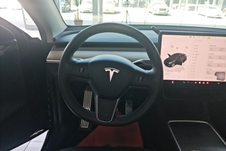 Used Tesla Model Y 2021 Revised Version 2 Long-Range All-Wheel-Drive Edition Steering Wheel