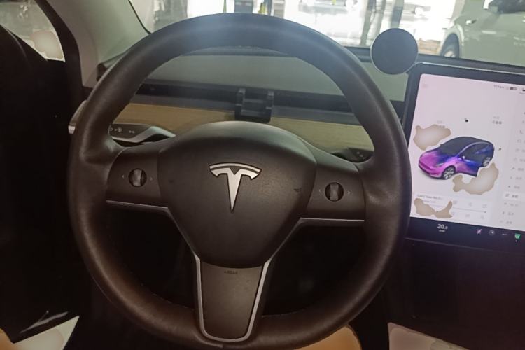 Used Tesla Model Y 2021 Long-Range All-Wheel-Drive Version 3D7 Steering Wheel