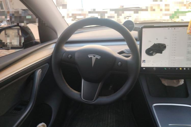 Used Tesla Model Y 2021 Standard Range Rear-Wheel Drive Version Steering Wheel