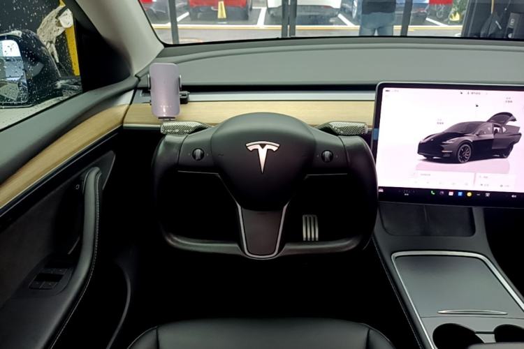 Used Tesla Model Y 2021 Performance High-Performance All-Wheel-Drive Version Steering Wheel