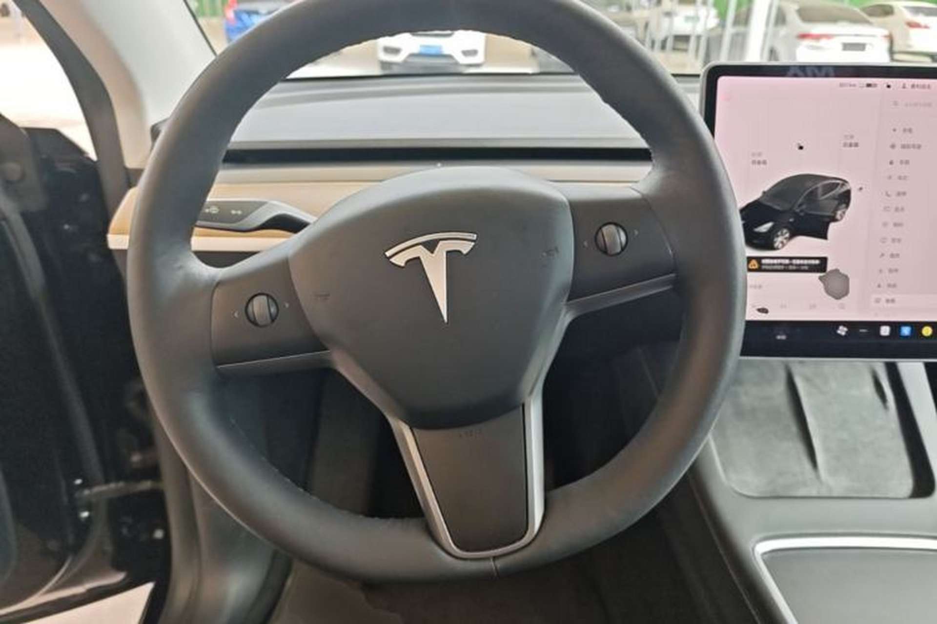 Used Tesla Model Y 2021 Standard Range Rear-Wheel Drive Version Steering Wheel
