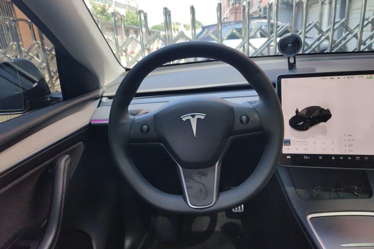 Used Tesla Model Y 2021 Performance High-Performance All-Wheel-Drive Version Steering Wheel