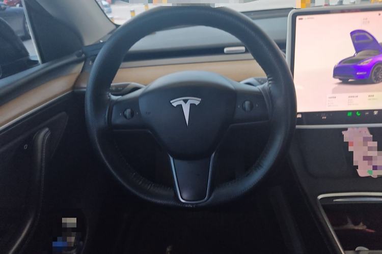 Used Tesla Model Y 2021 Revised Version 2 Long-Range All-Wheel-Drive Edition Steering Wheel