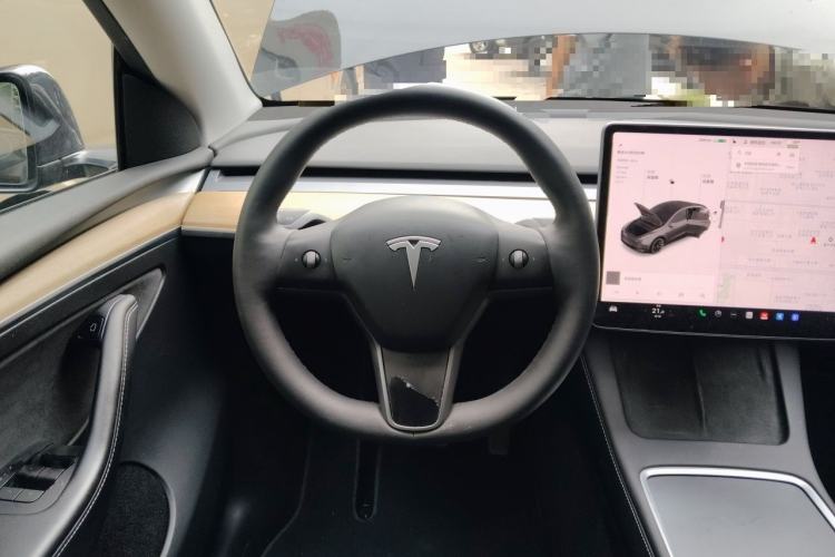 Used Tesla Model Y 2021 Standard Range Rear-Wheel Drive Version Steering Wheel