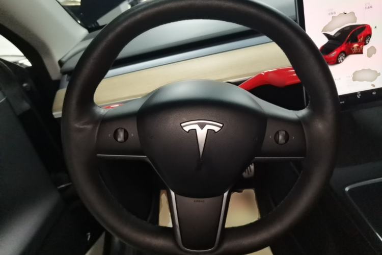 Used Tesla Model Y 2021 Long-Range All-Wheel-Drive Version 3D7 Steering Wheel