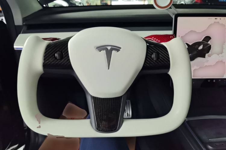 Used Tesla Model Y 2021 Performance High-Performance All-Wheel-Drive Version Steering Wheel