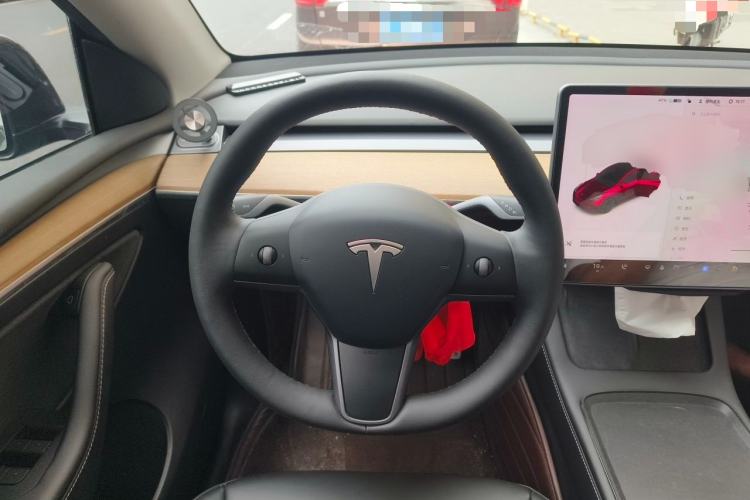 Used Tesla Model Y 2021 Standard Range Rear-Wheel Drive Version Steering Wheel