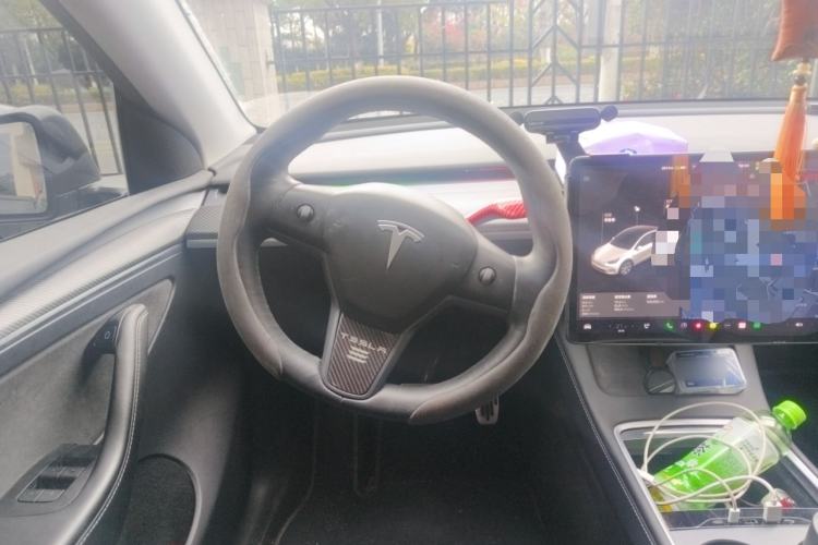 Used Tesla Model Y 2021 Standard Range Rear-Wheel Drive Version Steering Wheel