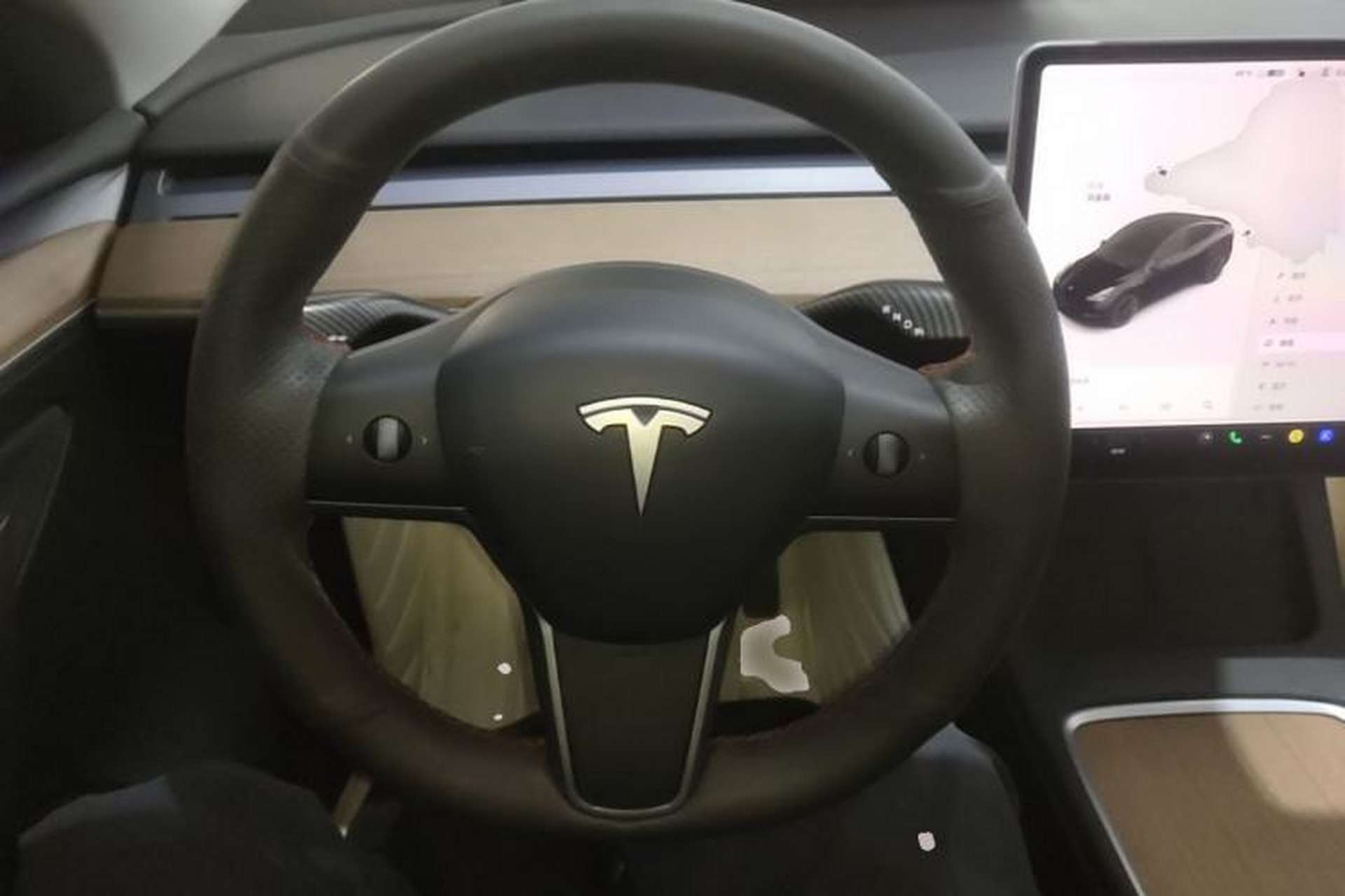 Used Tesla Model Y 2021 Standard Range Rear-Wheel Drive Version Steering Wheel