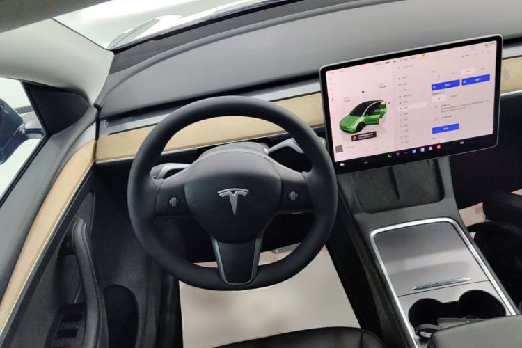 Used Tesla Model Y 2021 Performance High-Performance All-Wheel-Drive Version Steering Wheel