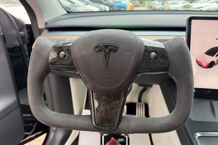 Used Tesla Model Y 2021 Performance High-Performance All-Wheel-Drive Version Steering Wheel