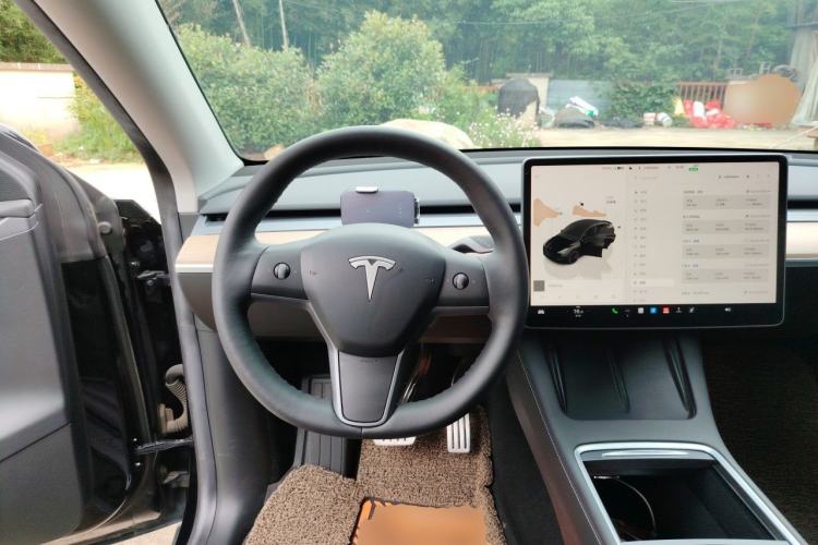 Used Tesla Model Y 2021 Performance High-Performance All-Wheel-Drive Version Steering Wheel