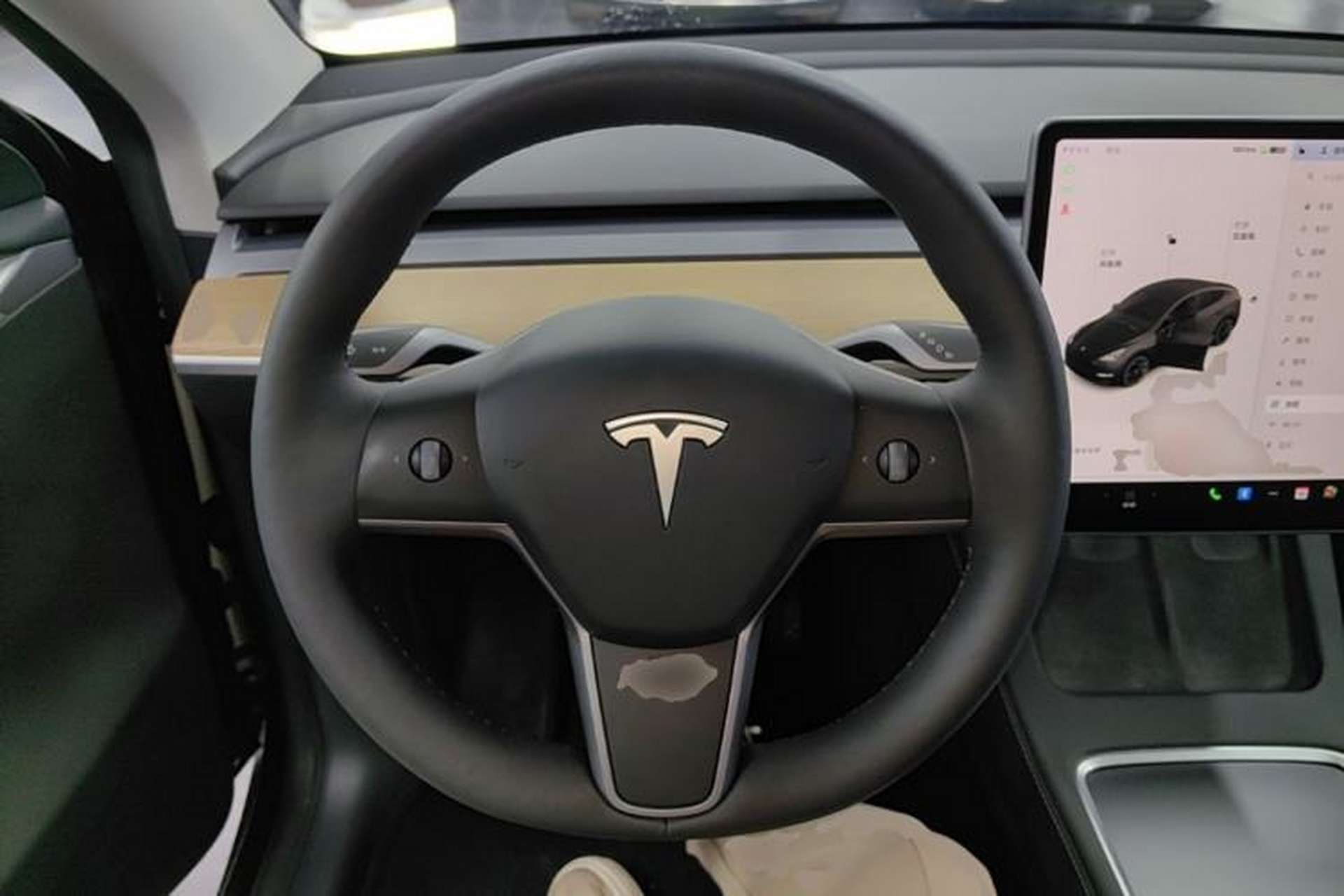 Used Tesla Model Y 2021 Long-Range All-Wheel-Drive Version Steering Wheel