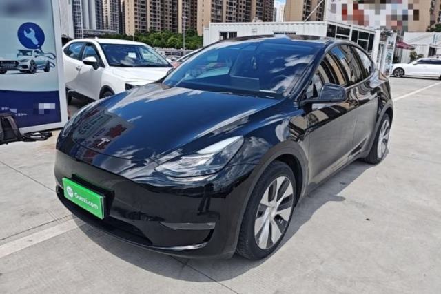 Used Tesla Model Y 2021 Long-Range All-Wheel-Drive Version