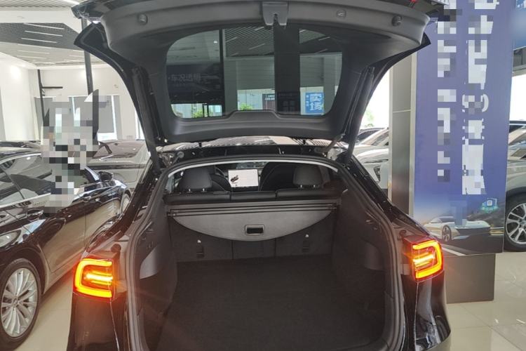 Used Tesla Model Y 2021 Standard Range Rear-Wheel Drive Version Trunk