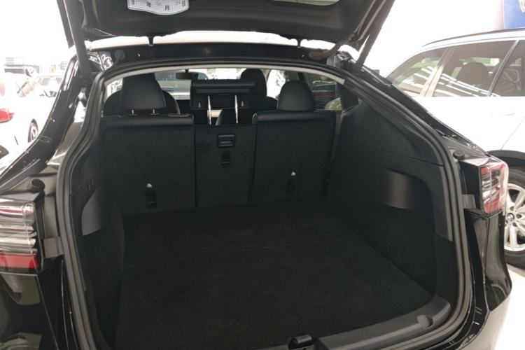Used Tesla Model Y 2021 Standard Range Rear-Wheel Drive Version Trunk