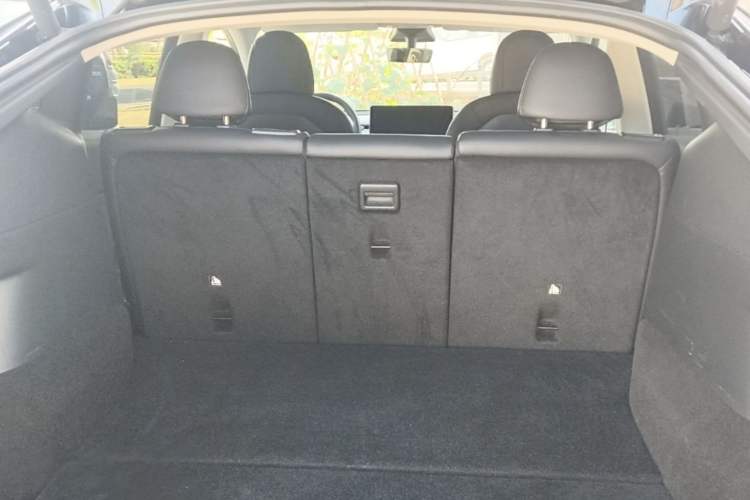 Used Tesla Model Y 2021 Standard Range Rear-Wheel Drive Version Trunk