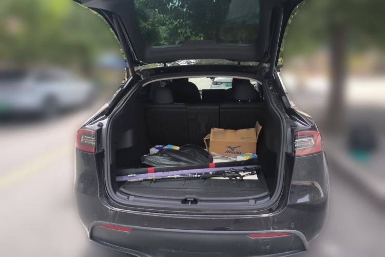 Used Tesla Model Y 2021 Standard Range Rear-Wheel Drive Version Trunk