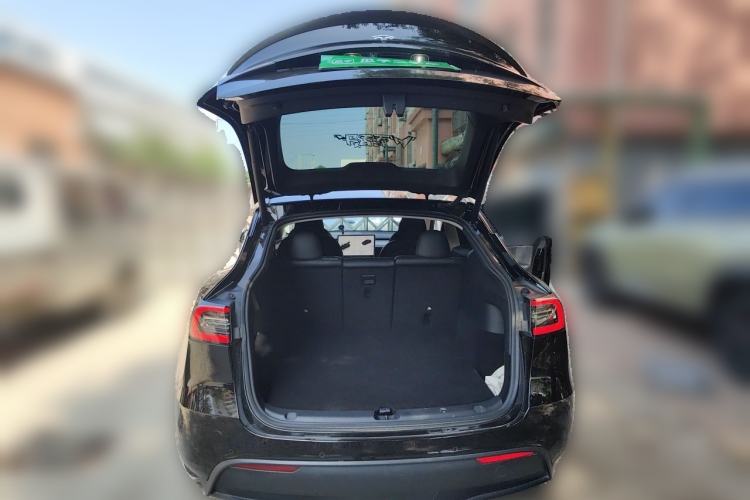Used Tesla Model Y 2021 Performance High-Performance All-Wheel-Drive Version Trunk