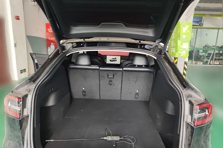 Used Tesla Model Y 2021 Revised Version 2 Long-Range All-Wheel-Drive Edition Trunk