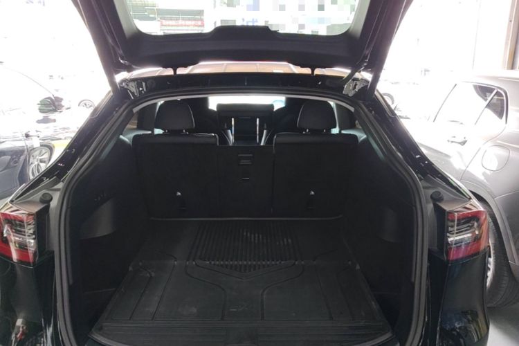 Used Tesla Model Y 2021 Long-Range All-Wheel-Drive Version 3D7 Trunk