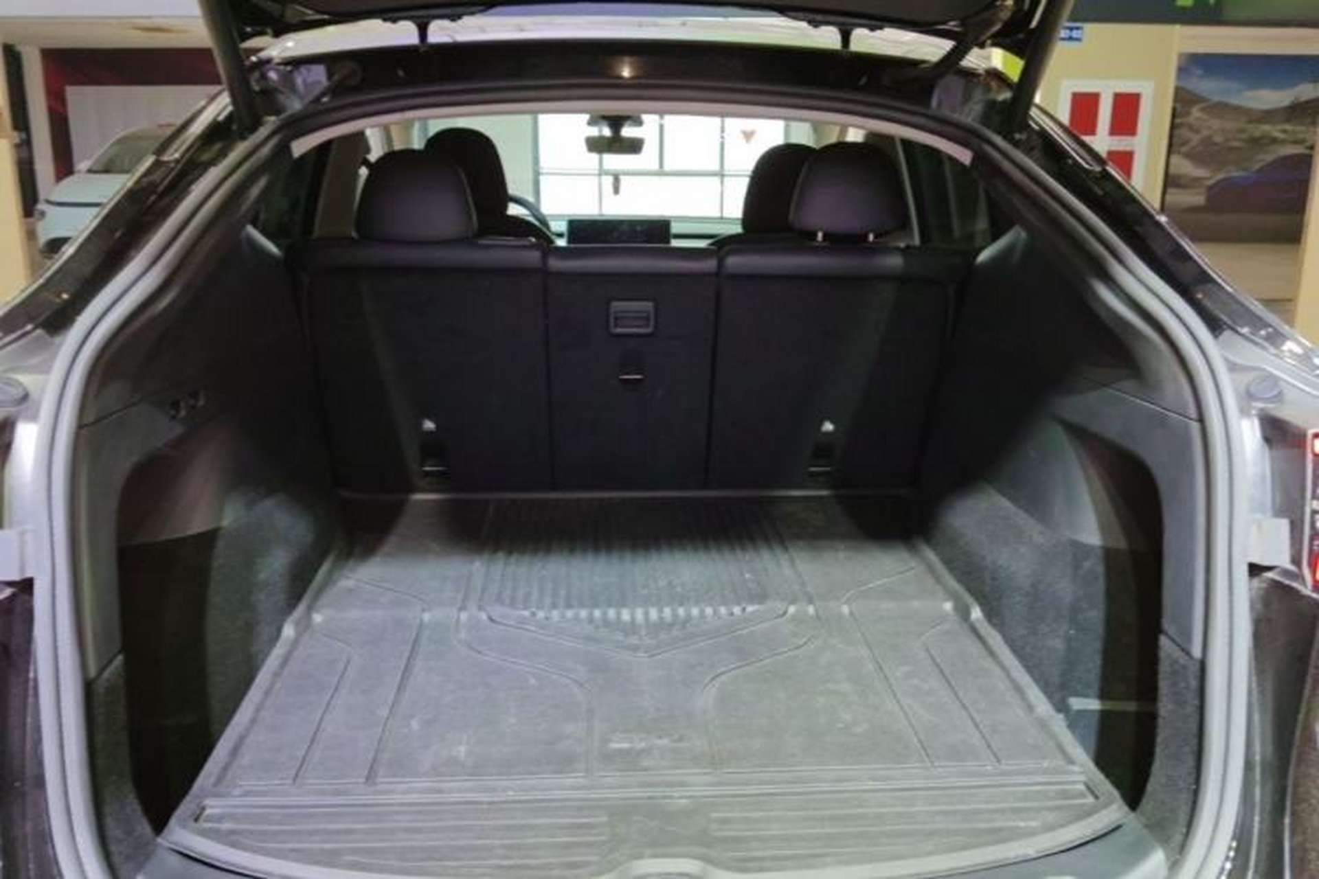 Used Tesla Model Y 2021 Performance High-Performance All-Wheel-Drive Version Trunk