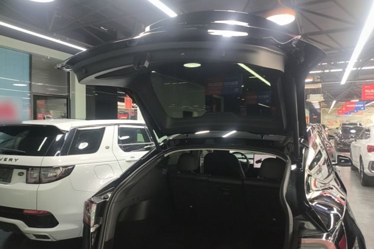 Used Tesla Model Y 2021 Standard Range Rear-Wheel Drive Version Trunk