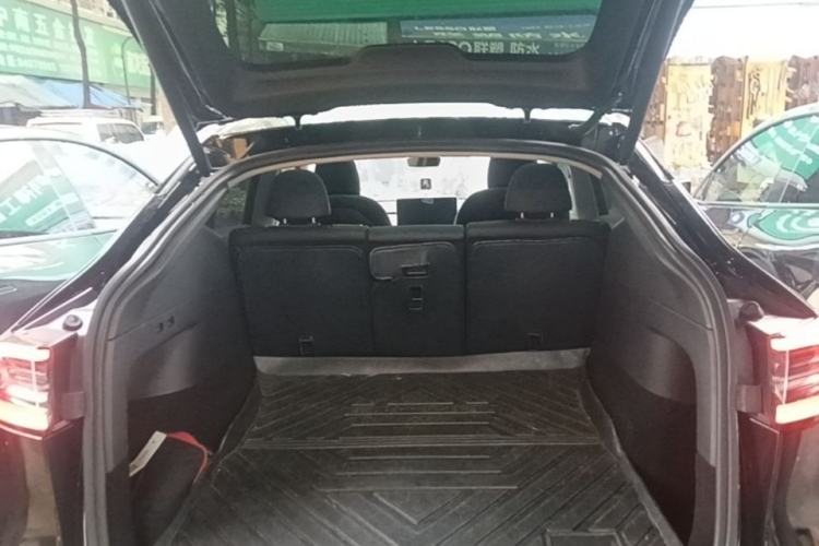 Used Tesla Model Y 2021 Standard Range Rear-Wheel Drive Version Trunk