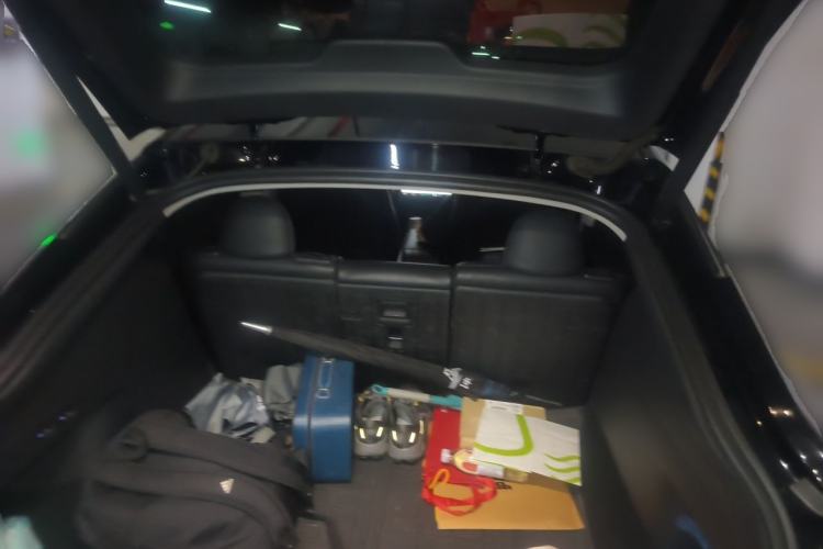 Used Tesla Model Y 2021 Standard Range Rear-Wheel Drive Version Trunk