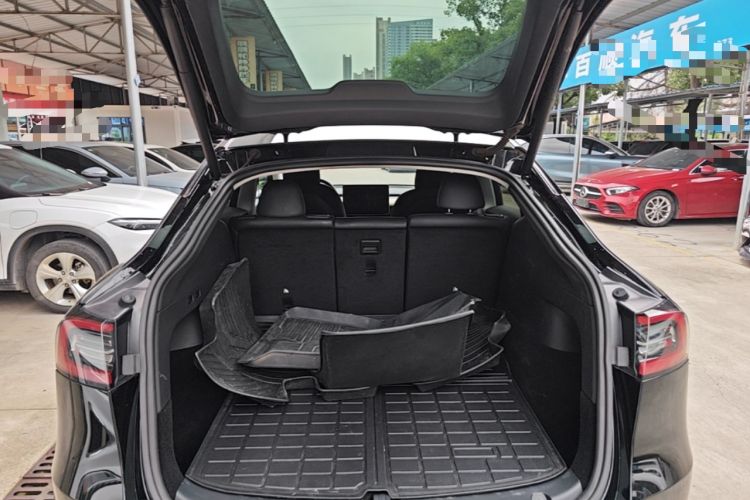 Used Tesla Model Y 2021 Standard Range Rear-Wheel Drive Version Trunk