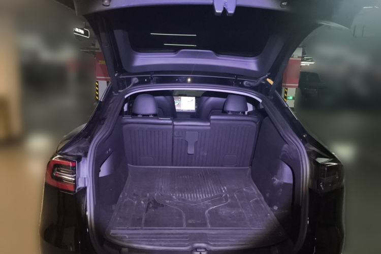 Used Tesla Model Y 2021 Revised Version 2 Long-Range All-Wheel-Drive Edition Trunk